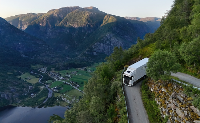 Scania dyretransport Eidfjord med  Fatland